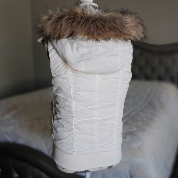 American RagJuniors' Hooded Puffer Vest with faux fur - Picture 3 of 4